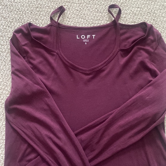 LOFT off the shoulder top - Picture 2 of 3